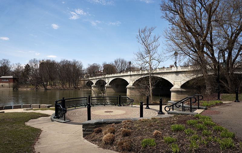 image of confluence park