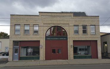 Image of exterior Tri-Cities Opera building
